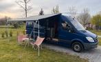 2 pers. Mercedes-Benz camper huren in Zwaag? Vanaf € 108 p.d, Caravans en Kamperen