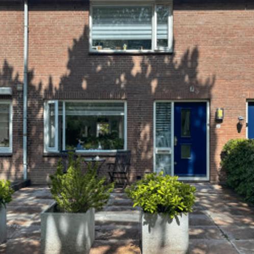 Eengezinswoning met tuin en gestoffeerd inclusief ..., Huizen en Kamers, Huizen te koop
