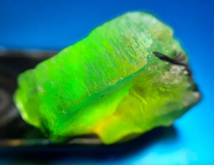Natuurlijke onbehandelde smaragd - 7,8 ct Ruw- 1.56 g, Verzamelen, Mineralen en Fossielen
