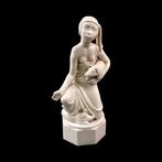 Royal Copenhagen - Beeldje - Middle Eastern woman with