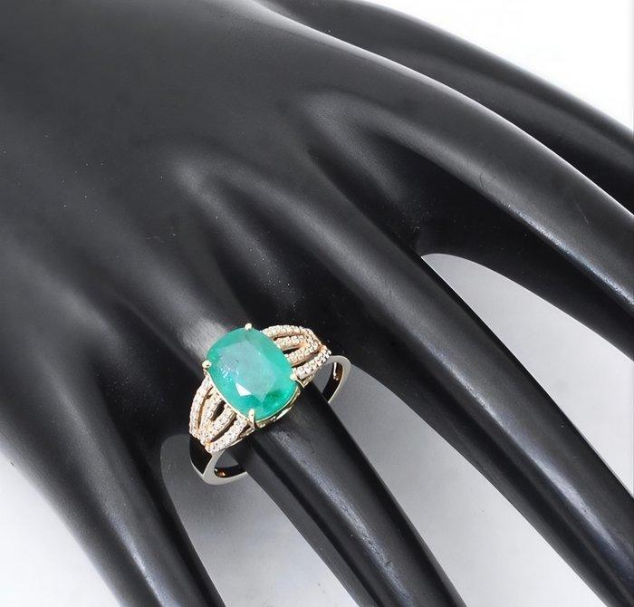 Verlovingsring - 14 karaat Geel goud - 2.62ct. tw. Smaragd -, Sieraden, Tassen en Uiterlijk, Antieke sieraden