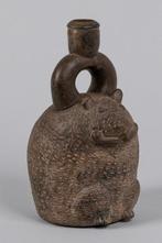 Cupisnique Keramiek Fles met oor, hals en hoefvormig handvat