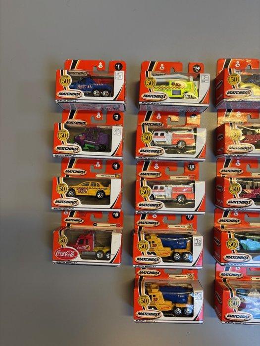 Matchbox 1:64 - Modelauto (30) - Matchbox Assorted Boxed, Hobby en Vrije tijd, Modelauto's | 1:5 tot 1:12