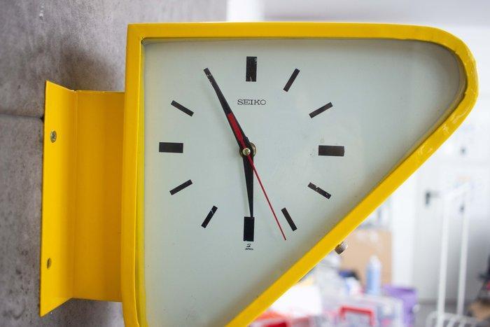 Wandklok - Seikosha - Staal, Bakeliet, Plastic, Glas -, Antiek en Kunst, Antiek | Wandborden en Tegels