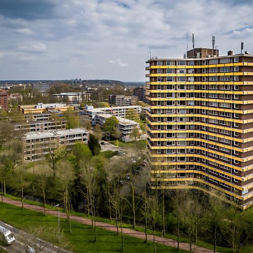 4-kamerappartement met balkon aan Thorbeckestraat, Huizen en Kamers, Huizen te huur, Direct bij eigenaar, Appartement