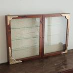 Vitrine - Hout, Verzilverd - versierde hoeklijnen