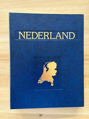 Nederland 1852/1996 - Collectie postzegels in 4 albums beschikbaar voor biedingen