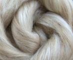 Fawn alpaca tussah zijde blend, Hobby en Vrije tijd, Spinnewielen en Spinnen, Ophalen of Verzenden, Nieuw, Spinwol