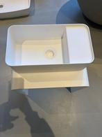 Solid surface fontein 35×18×10 – showroommodel - nieuwstaat, Nieuw