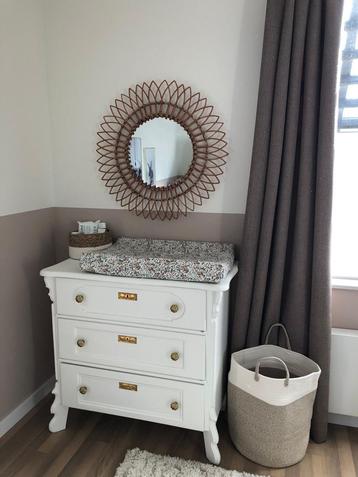 Unieke antieke commode, op elke hoogte, babykamer, babykast