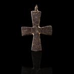 Middeleeuwen, Tijd van de Tempeliers Bronzen kruis hanger