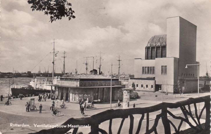 ROTTERDAM - Ventilatiegebouw Maastunnel, Verzamelen, Ansichtkaarten | Nederland