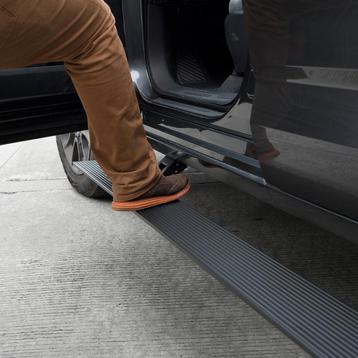 RealTruck 2024 Toyota Tacoma CC 4dr VoltStep Electric beschikbaar voor biedingen
