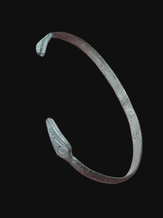 Viking periode Zilver, Fafnir Armband, Antiek en Kunst, Antiek | Overige Antiek