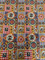 Elegante mediterrane veelkleurige tegelstof uit Sicilië -
