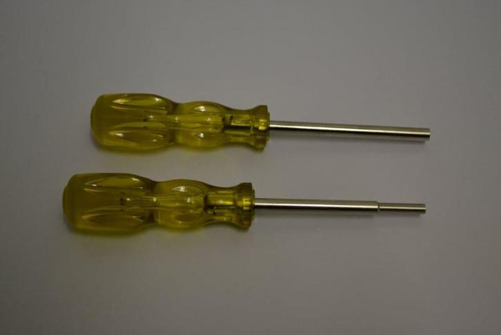 3.8 + 4.5 MM Nintendo Screwdriver, Spelcomputers en Games, Spelcomputers | Nintendo Consoles | Accessoires, Zo goed als nieuw