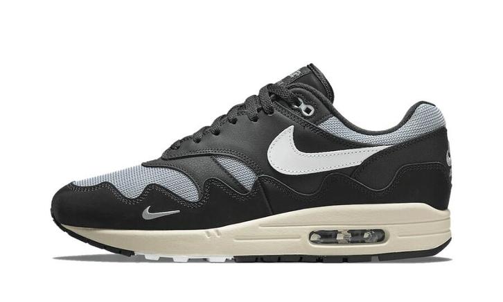 Nike Air Max 1 Patta Waves Black (with Bracelet), Kleding | Heren, Schoenen