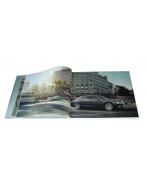 2013 BENTLEY FLYING SPUR HARDCOVER BROCHURE ENGELS, Boeken, Nieuw, Author