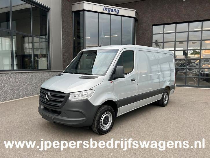 Zakelijke Lease |  Mercedes-Benz Sprinter 315 CDI L2 H1 RWD, Auto's, Bestelauto's, Onderhoudsboekje, Lease, Zwart, Handgeschakeld