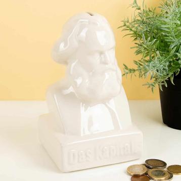 Karl Marx spaarpot beschikbaar voor biedingen