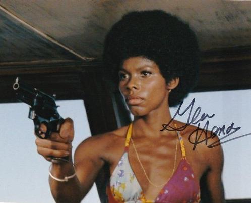 James Bond 007: Live And Let Die - Signed by Gloria Hendry, Verzamelen, Film en Tv