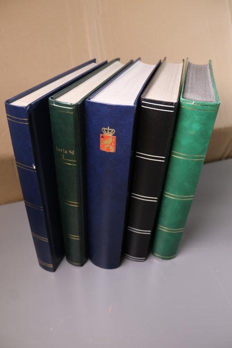 Wereld - 4 lege stockboeken met witte bladen en 1 leeg, Postzegels en Munten, Postzegels | Amerika