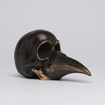 sculptuur, NO RESERVE PRICE - Mythical beaked figure, half