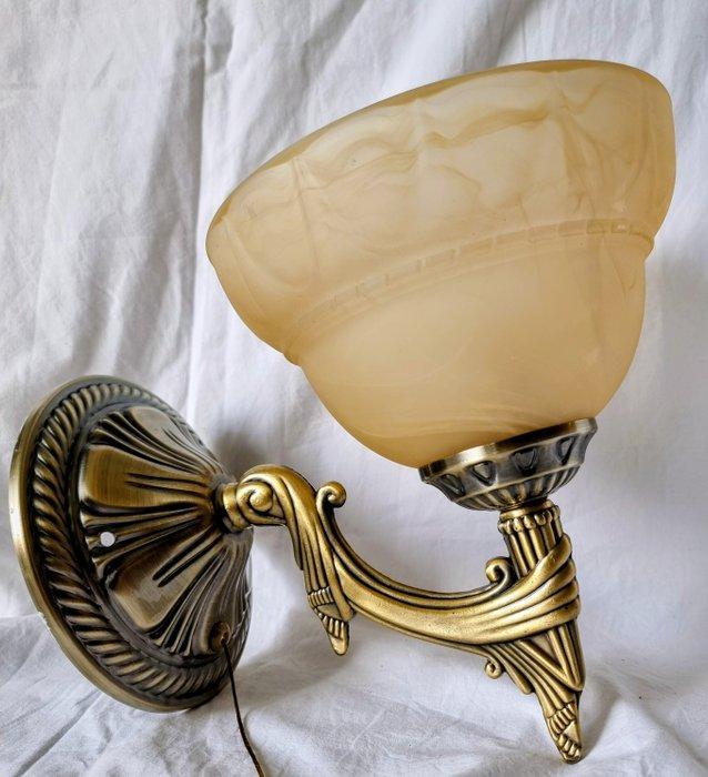 Lamp - Gegoten messing - Mooie wandlampje, Antiek en Kunst, Curiosa en Brocante