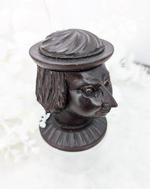 Travail de la Forêt Noire : encrier en bois sculpté figurant, Antiek en Kunst, Antiek | Overige Antiek
