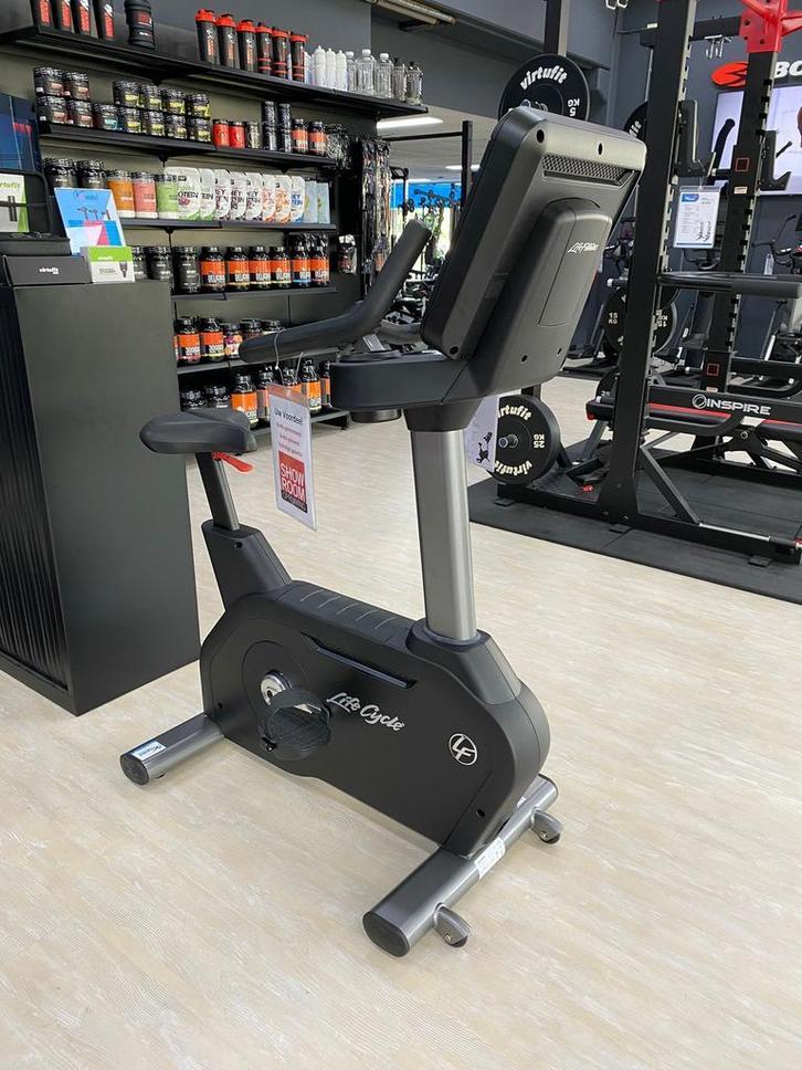 Life Fitness Club Series Hometrainer Showroommodel, Sport en Fitness, Fitnessapparatuur, Hometrainer, Zo goed als nieuw, Benen