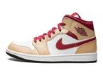 Air Jordan 1 Mid Light Curry Cardinal - Maat 36.5 EU, Kleding | Heren, Ophalen of Verzenden, Nieuw, Jordan