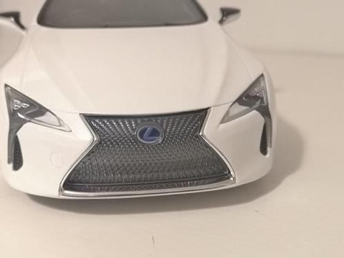 Kyosho 1:18 - Model coupé - Lexus LC500h S Package, Hobby en Vrije tijd, Modelauto's | 1:5 tot 1:12