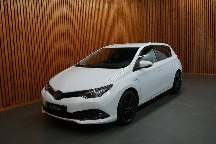 TOYOTA AURIS 1.8 DYNAMIC HYBRID ULTIMATE AUTOMAAT NR. 088, Auto's, Toyota, Onderhoudsboekje, Te koop, Automaat, Hatchback, Wit
