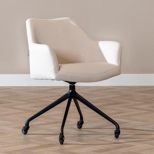 40% Korting: Eetkamerstoel met wieltjes Isak off white, Huis en Inrichting, Stoelen, Wit, Zo goed als nieuw, Stof, Ophalen