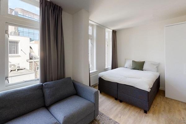 Studio Markt in Eindhoven, Huizen en Kamers, Kamers te huur, 20 tot 35 m², Eindhoven