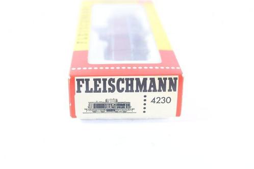 Fleischmann H0 - 4230 - Diesellocomotief (1) - BR 212 - DB, Hobby en Vrije tijd, Modeltreinen | H0