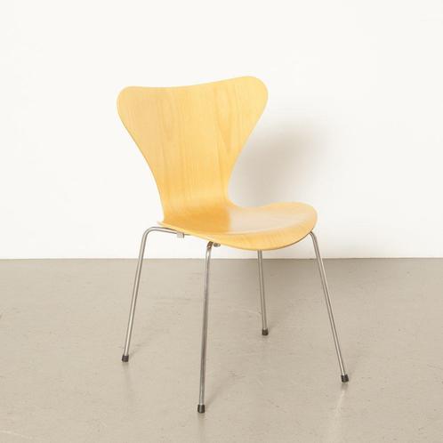 Vlinderstoel in beuken Arne Jacobsen Stoelen Marktplaats