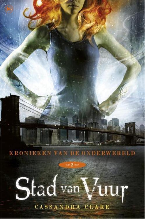 Stad van Vuur / Kronieken van de Onderwereld / 2, Boeken, Kinderboeken | Jeugd | 13 jaar en ouder, Gelezen, Verzenden