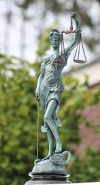 sculptuur, vrouw justitia 41 cm - 41 cm - brons marmer, Antiek en Kunst