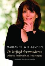 De leeftijd der wonderen 9789049200107 Marianne Williamson, Boeken, Esoterie en Spiritualiteit, Verzenden, Gelezen, Marianne Williamson