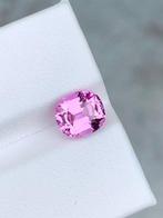 1 pcs  Paars, Roze Topaas  - 2.28 ct - International, Nieuw