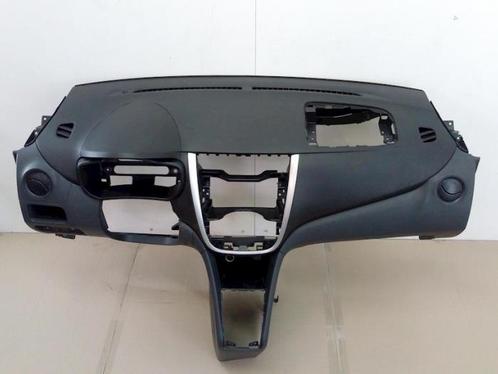 Dashboard Suzuki Celerio O167497, Auto-onderdelen, Interieur en Bekleding, Ophalen of Verzenden