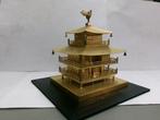 Verguld - Oude ornament van Kinkakuji. - Shwa periode
