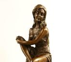 Pierre Colides - sculptuur, SEXY Sitting LADY - 21 cm -