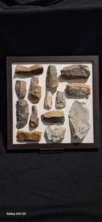 Paleolithisch Vuursteen verzameling dolk, vuursteen mes,