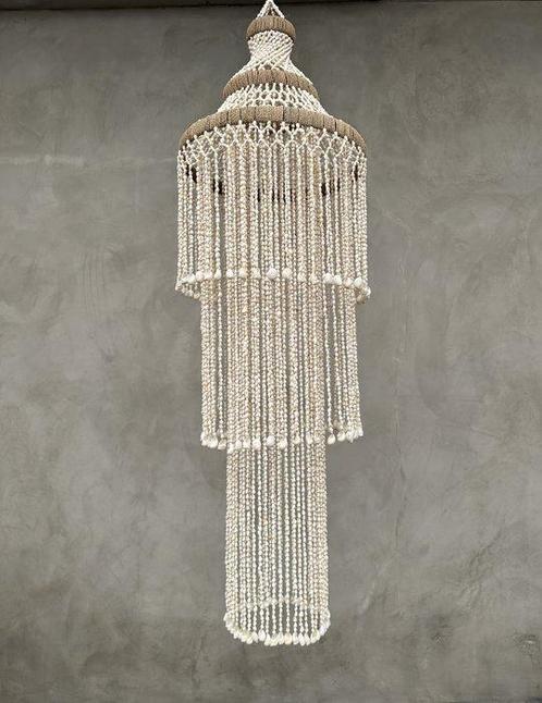 NO RESERVE PRICE - SL04 - Stunning Shell Chandelier -, Antiek en Kunst, Kunst | Designobjecten