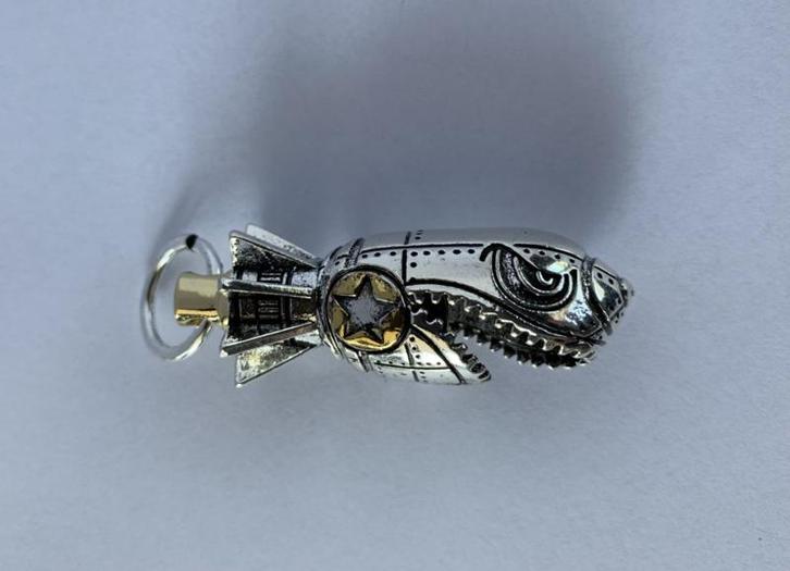 #1 The Bomb sleutelhanger, Verzamelen, Sleutelhangers, Nieuw, Ophalen of Verzenden