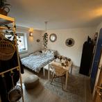 Gestoffeerde Studio in Coenderstraat gevonden in Delft, Huizen en Kamers, Kamers te huur, 20 tot 35 m², Delft