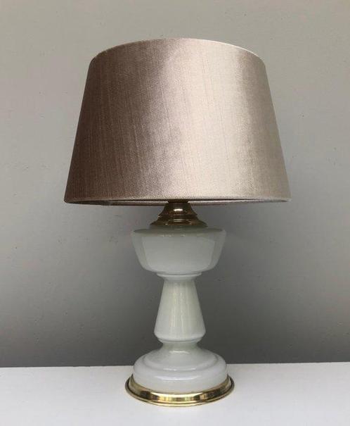Tafellamp - Opaline glas, Antiek en Kunst, Curiosa en Brocante