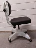 Globe Business Furniture - Bureaustoel - IJzer - Pressed